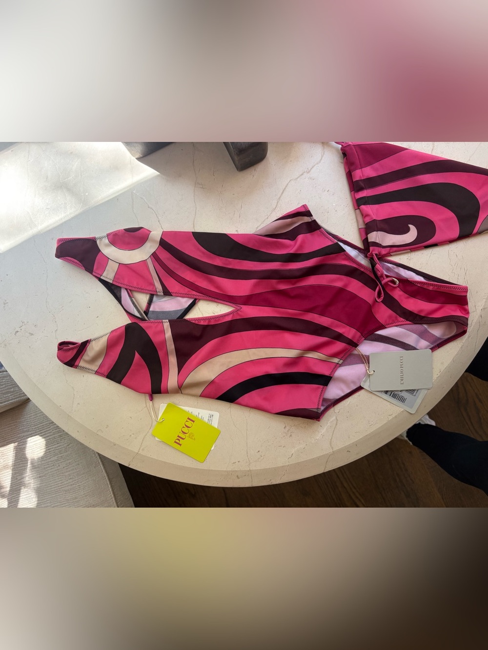 Pucci One-Piece Pink - Picture 4 of 4